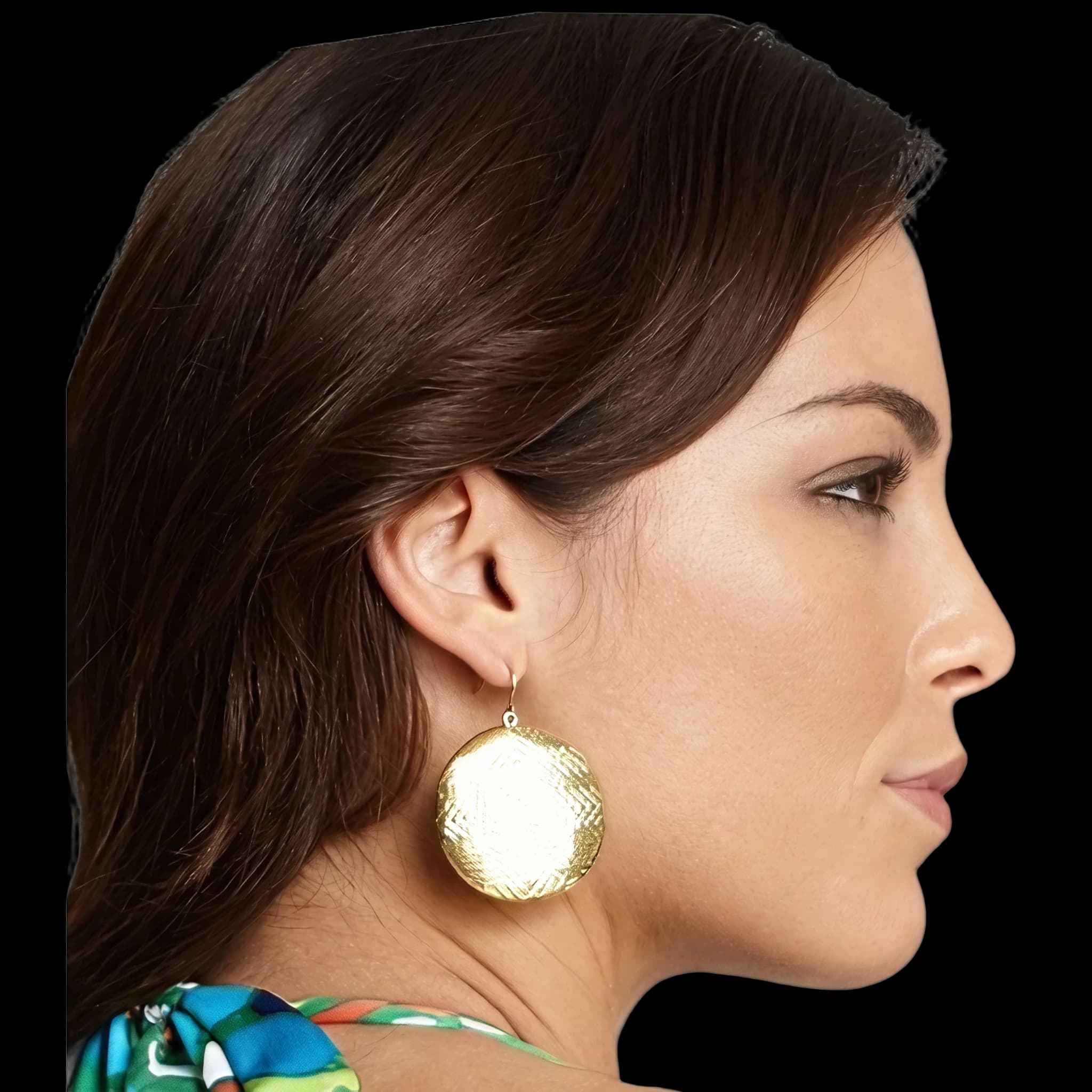 Andi Muise, side profile