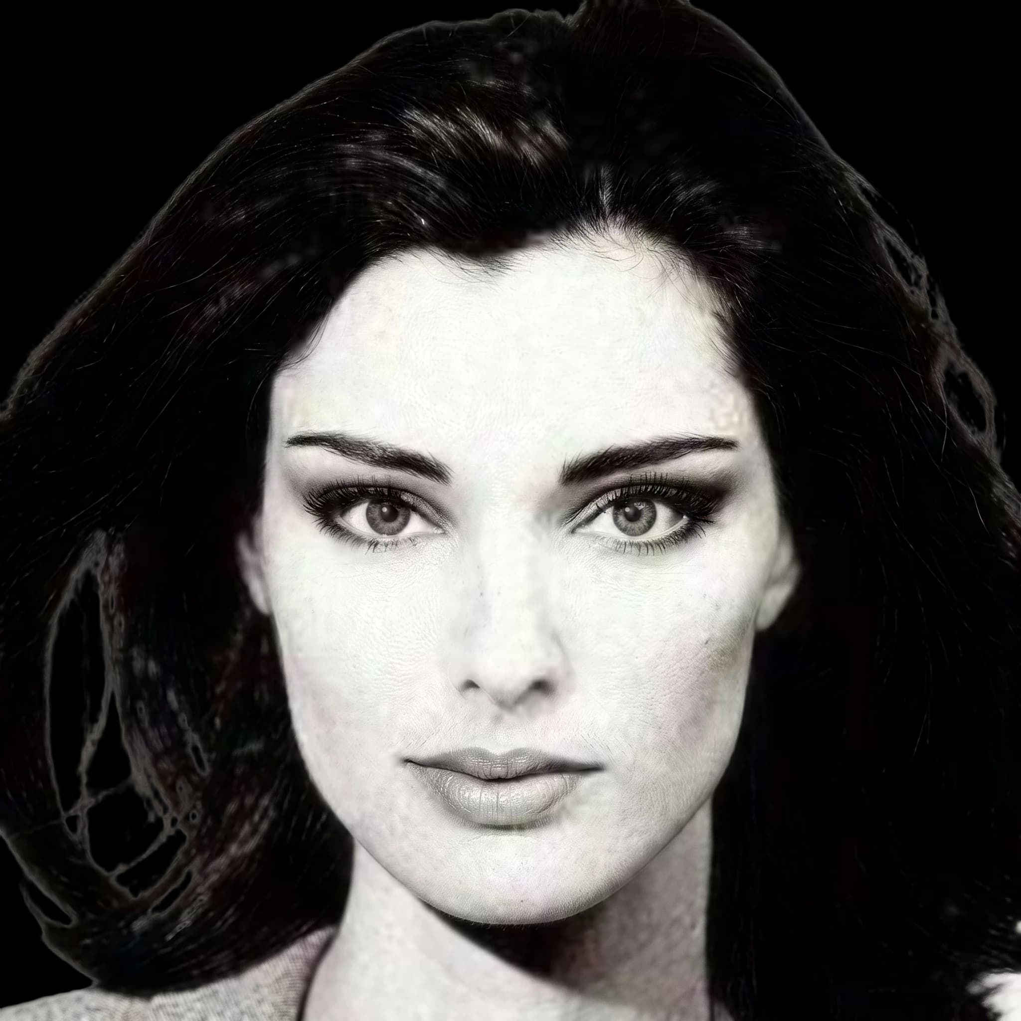 Anneliese Seubert, Cheekbone Prominence