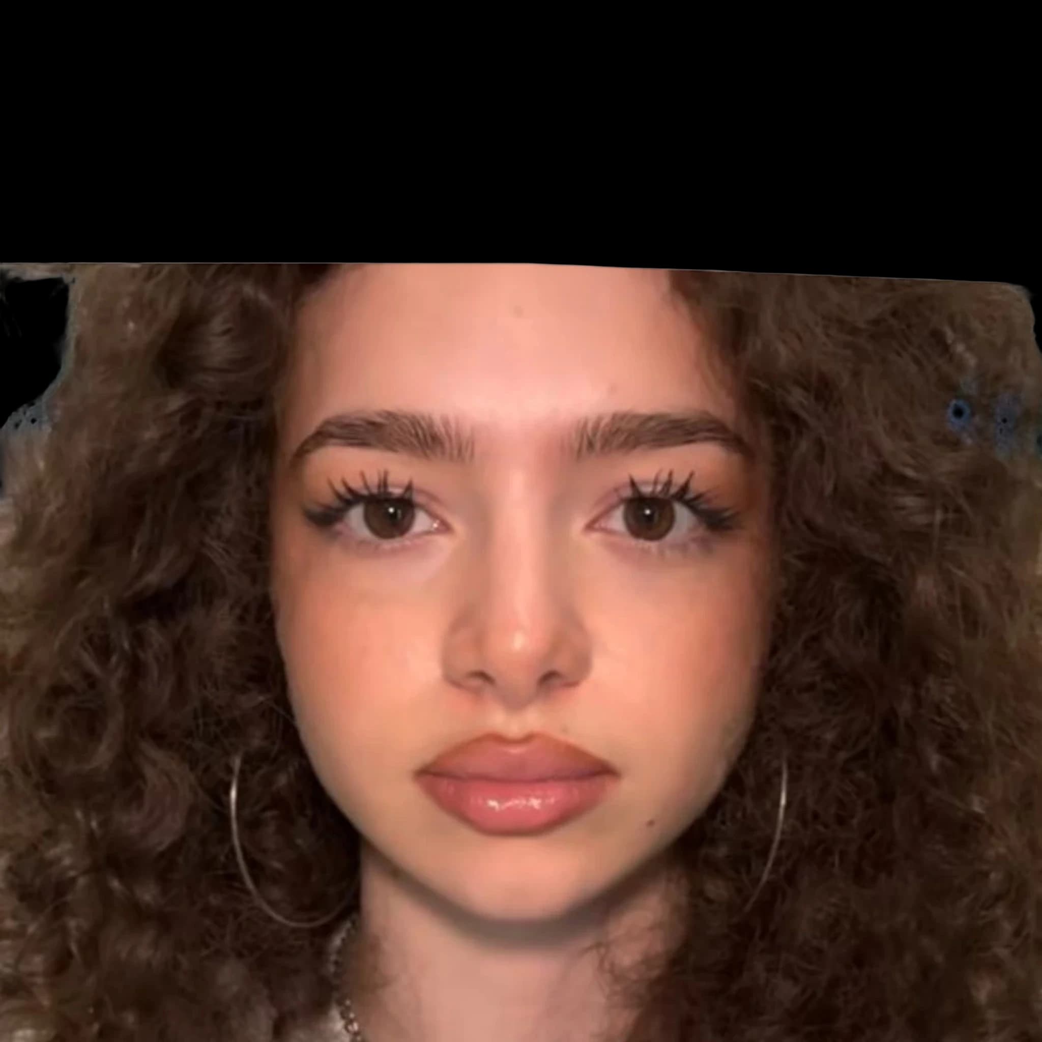 Demitra Kalogeras, Cheekbone Prominence