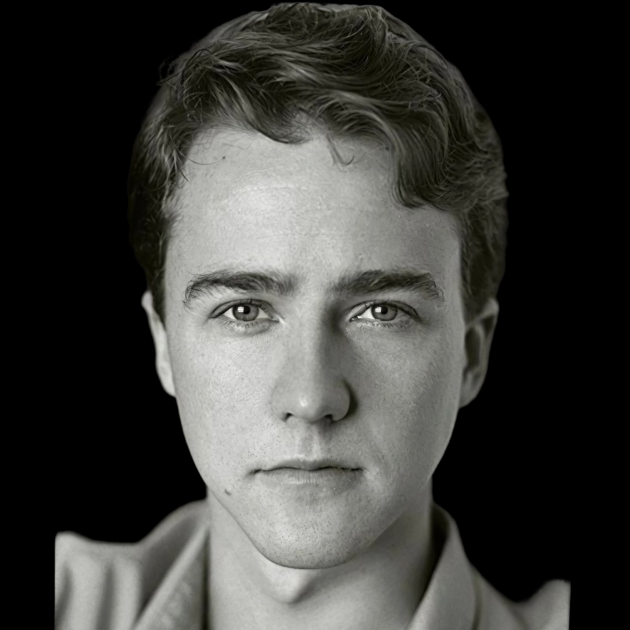 Edward Norton, front profile