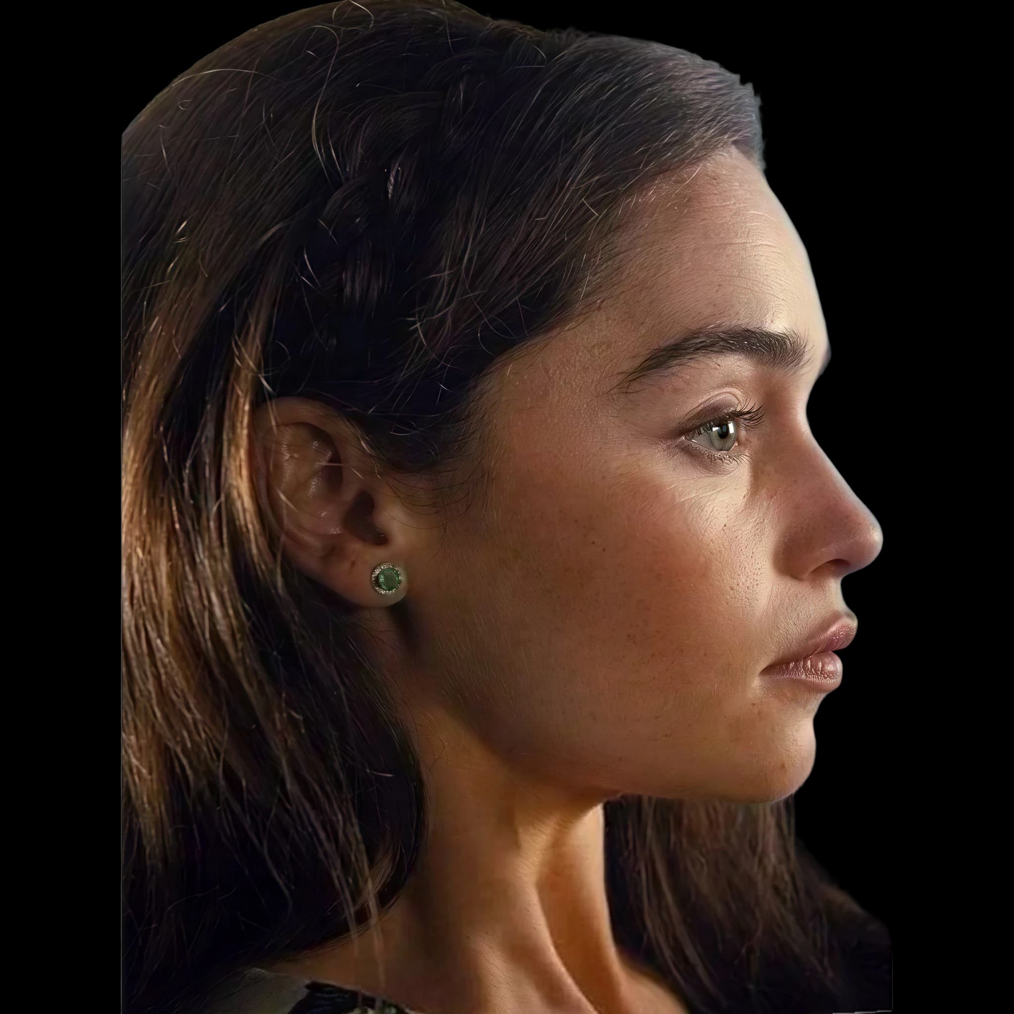Emilia Clarke, side profile