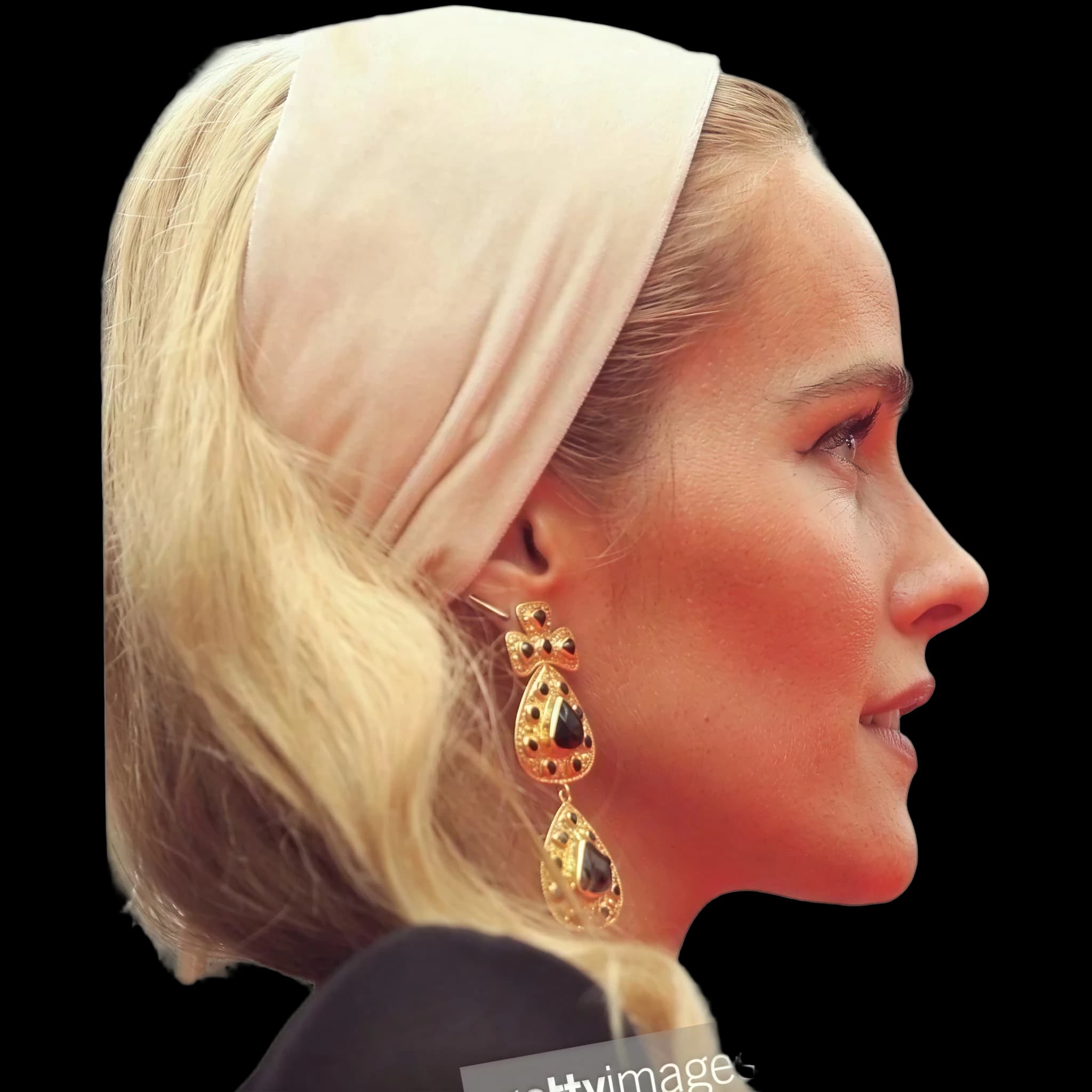 Isabel Lucas, Orbital Vector