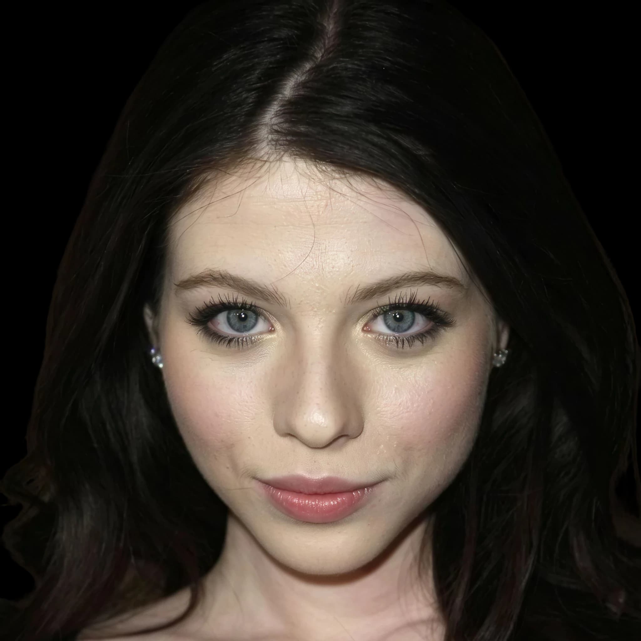 Michelle Trachtenberg, Cheekbone Prominence
