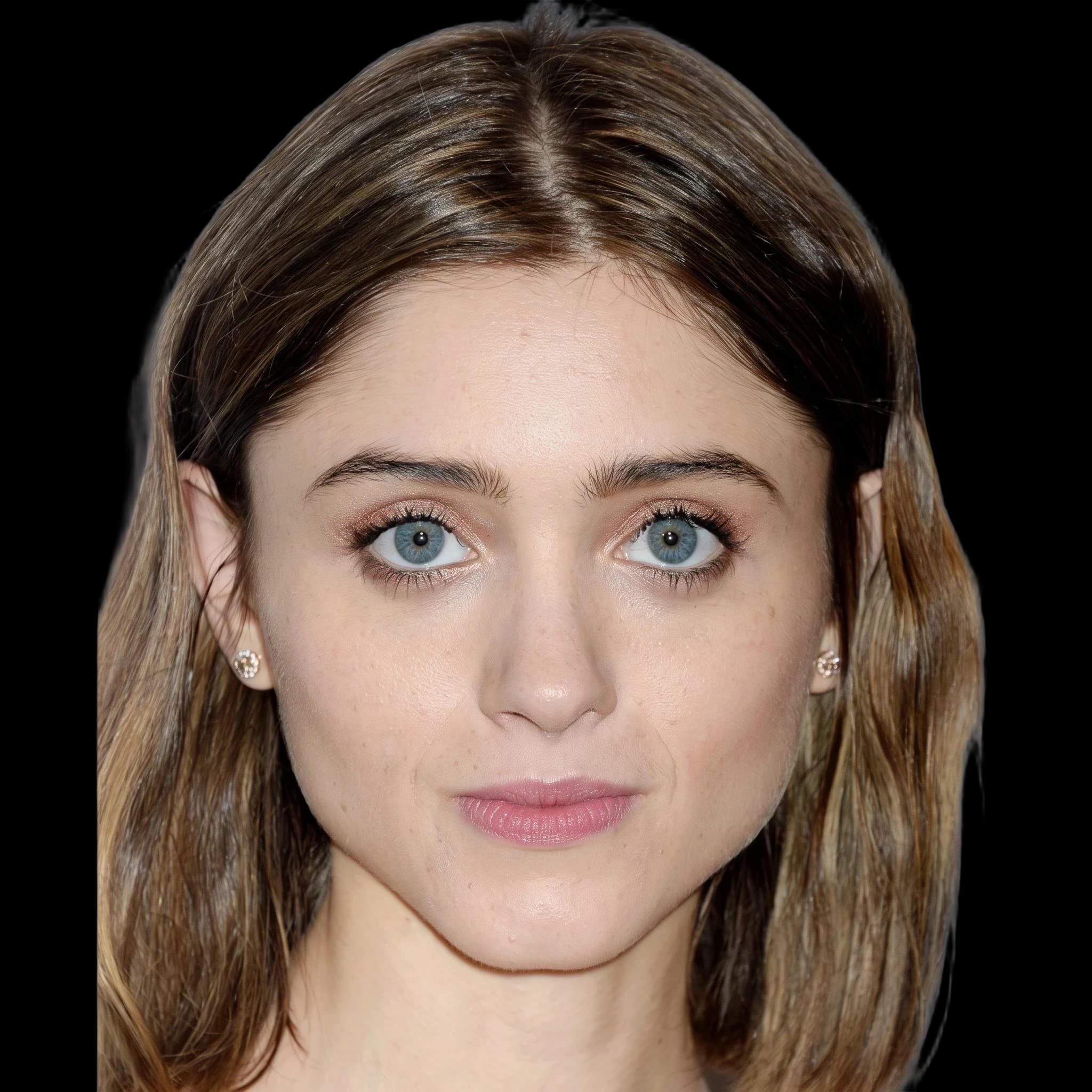 Natalia Dyer (Nancy Wheeler), front profile