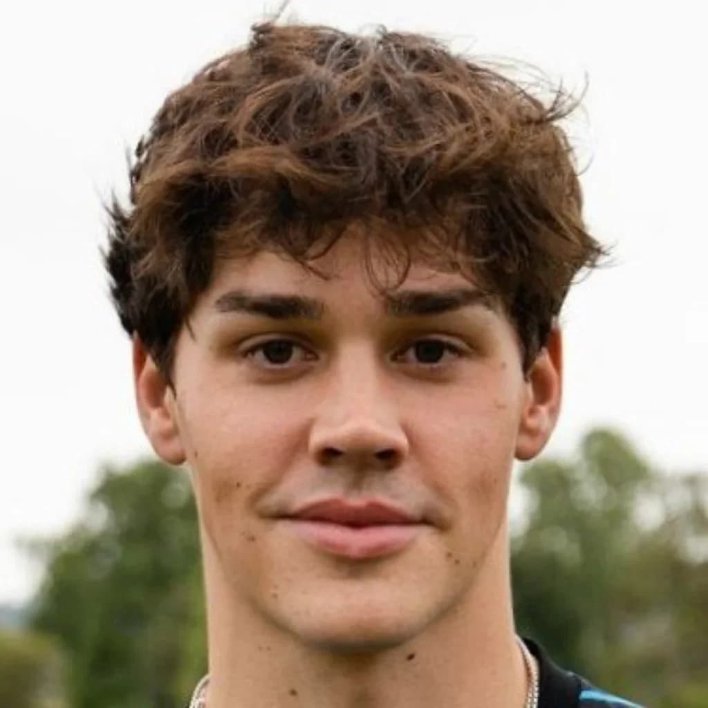 Noah Beck