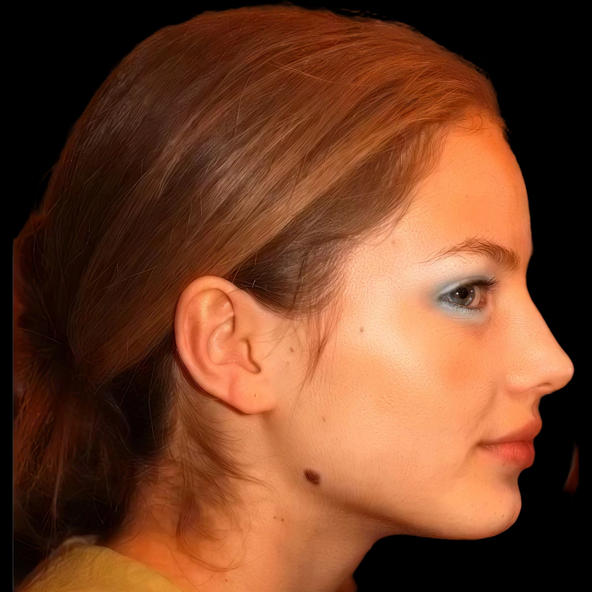 Ruslana Korshunova, side profile