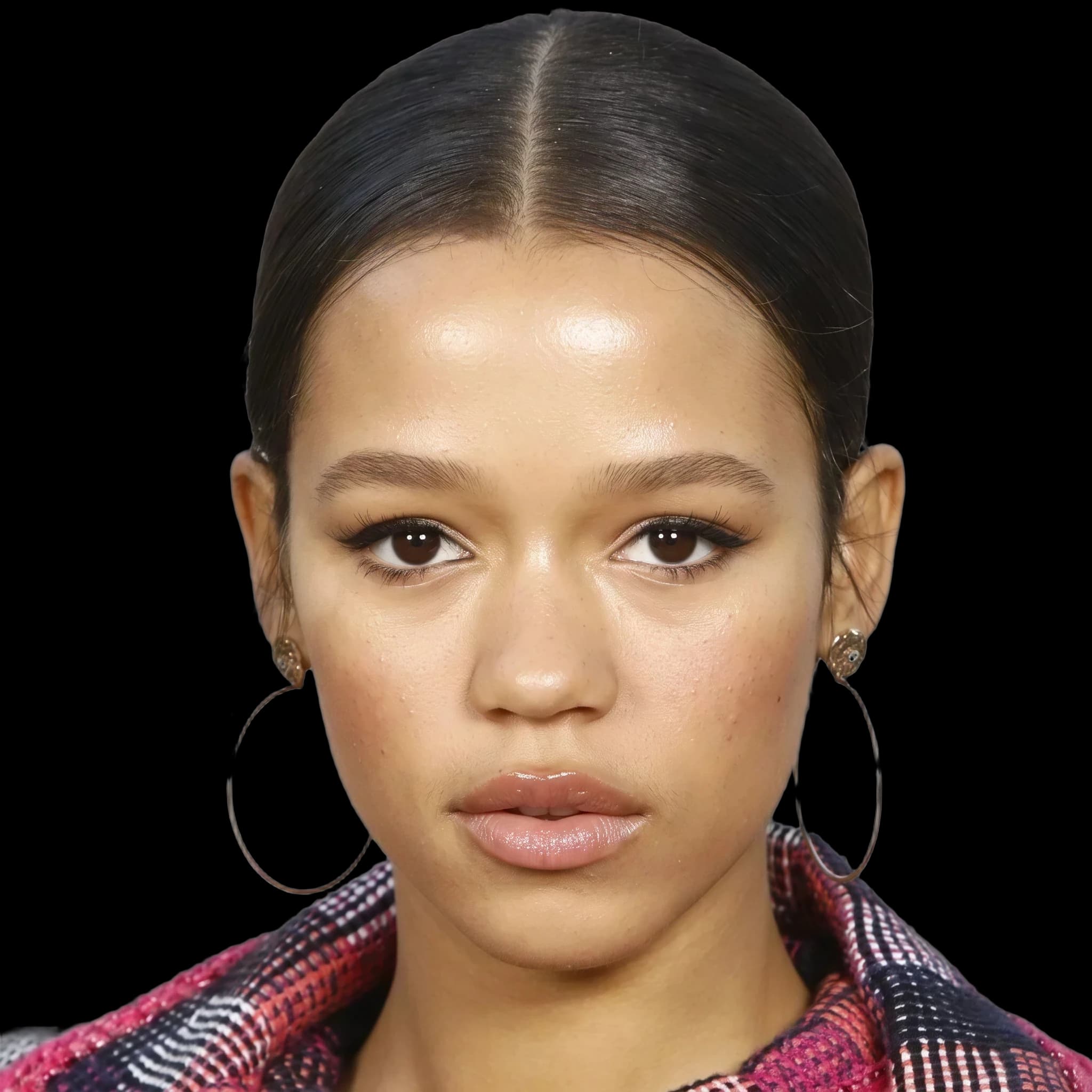 Taylor Russell, Cheekbone Prominence