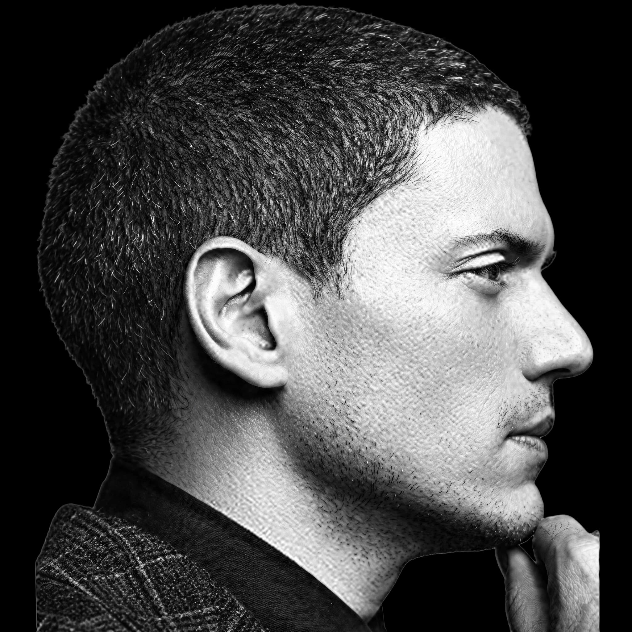 Wentworth Miller, Submental Definition