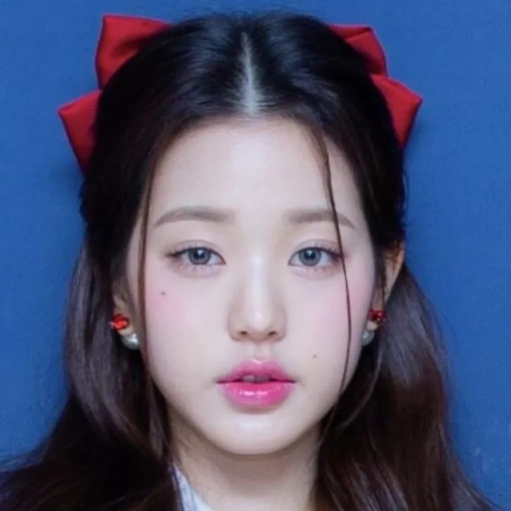 Wonyoung (IVE)