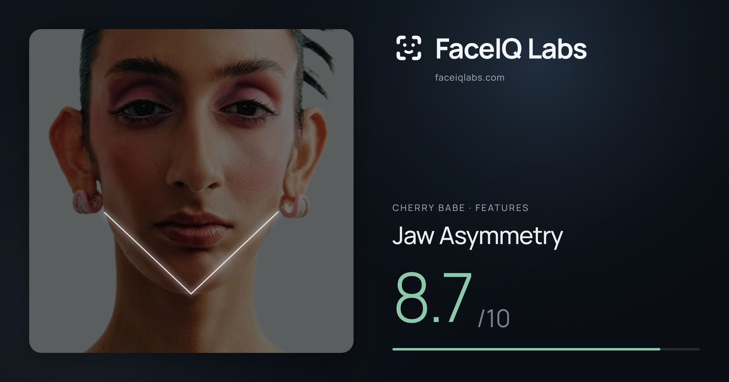 Cherry Babe Jaw Asymmetry: 8.7/10, drawn on the photo